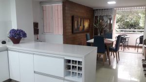 Venta apartamento en Laureles.