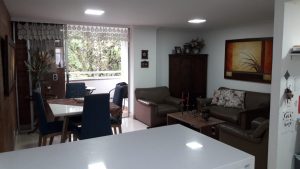 Venta apartamento en Laureles.